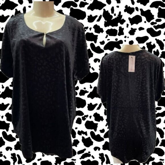 Notations +2X Black Embossed Velour Animal Print Keyhole Neck Short Sleeve Top - Picture 1 of 6